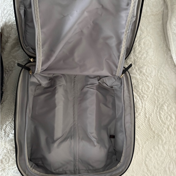 Tumi Voyager Oxford Compact Carry-on. BLACK. Used 5 times like new - Picture 9 of 9
